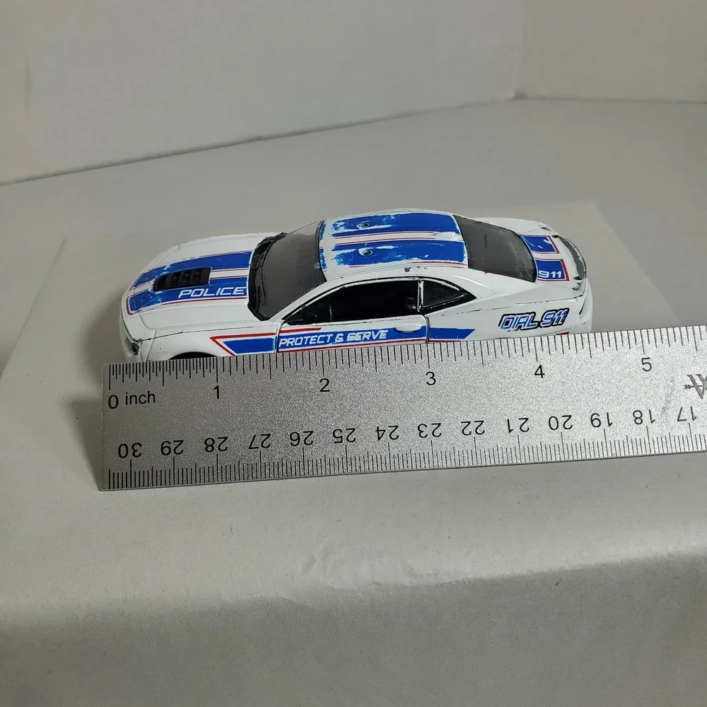 Kinsmart 2014 Chevrolet Camaro‎ Police Car 1:38 Scale Die-Cast Model